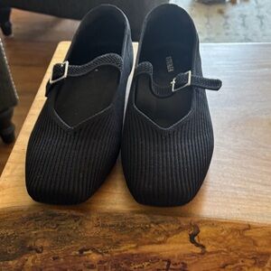 Black Mary Jane woman’s shoes size 7.5 (38.5) never worn